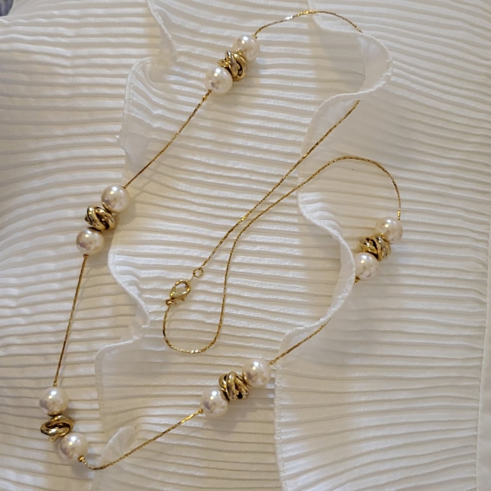 Gold Serpentine Beaded Necklace